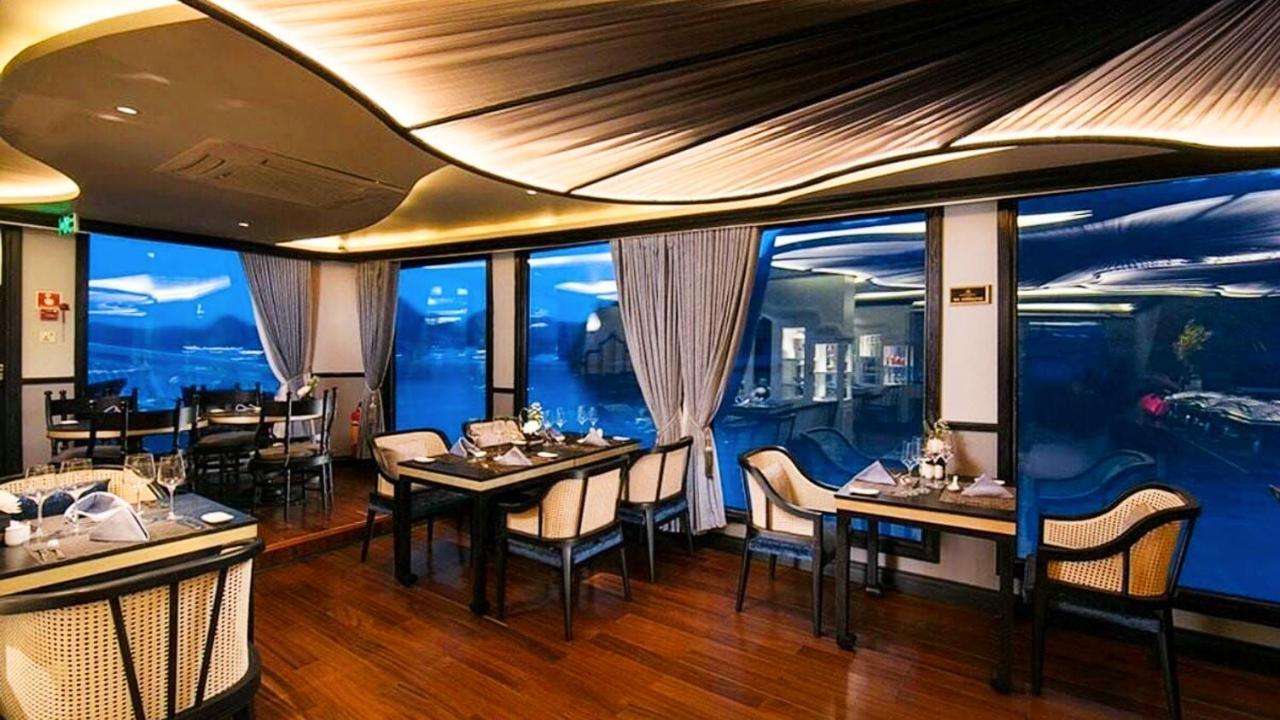 Lotus Elegance Cruise Hotell Ha Long Exteriör bild